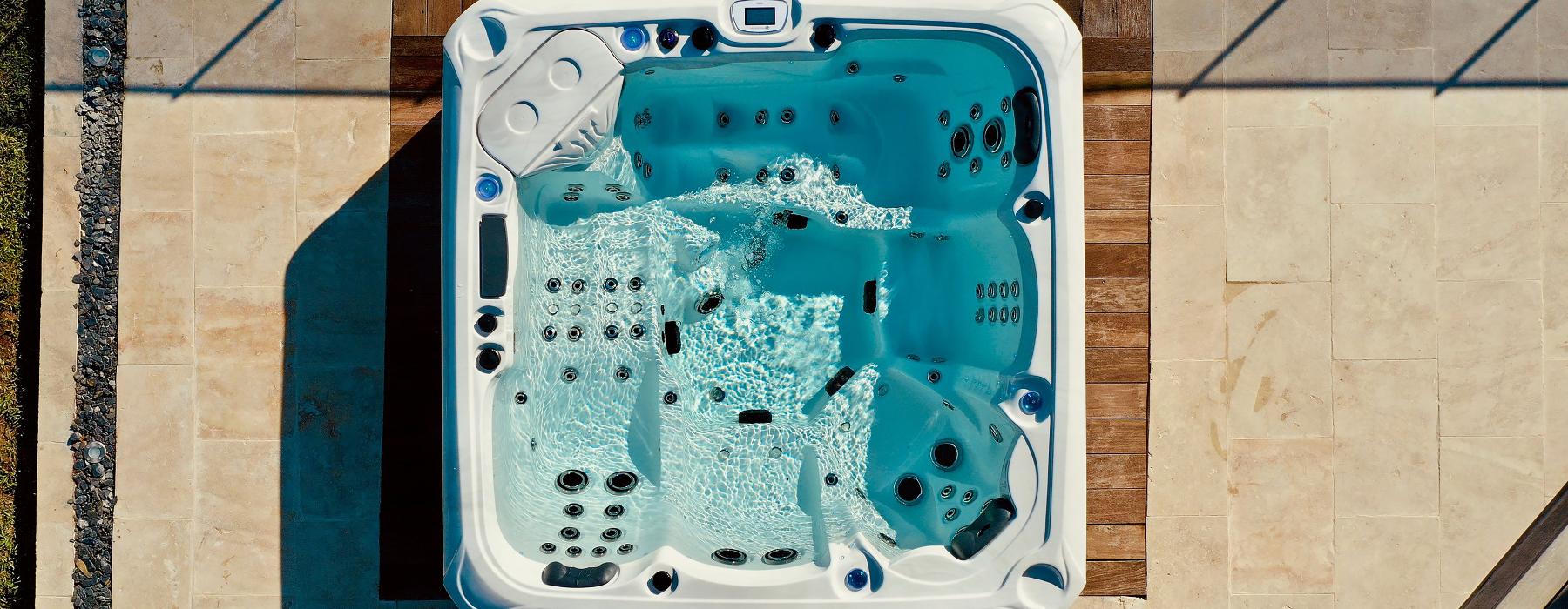 BLUE LAGON 82